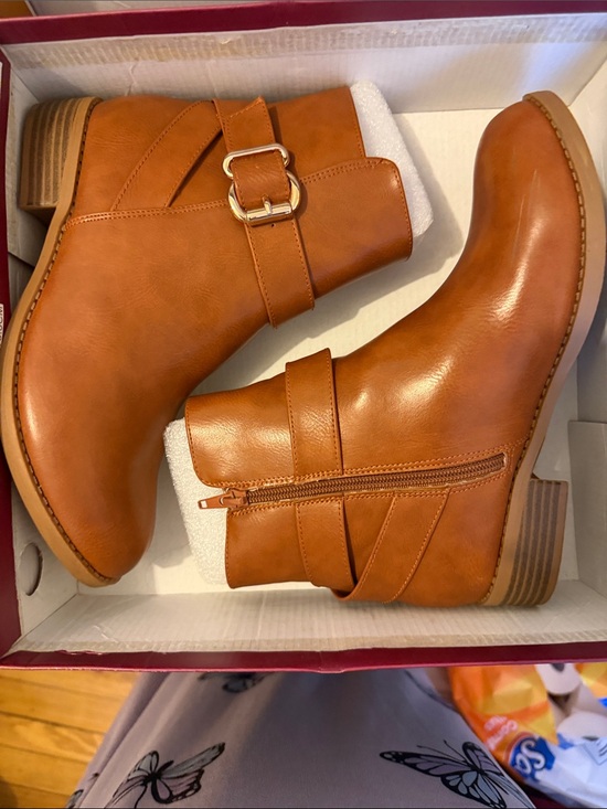 dlish Shoes - Women's Cognac Ankle Booties with Side Buckle